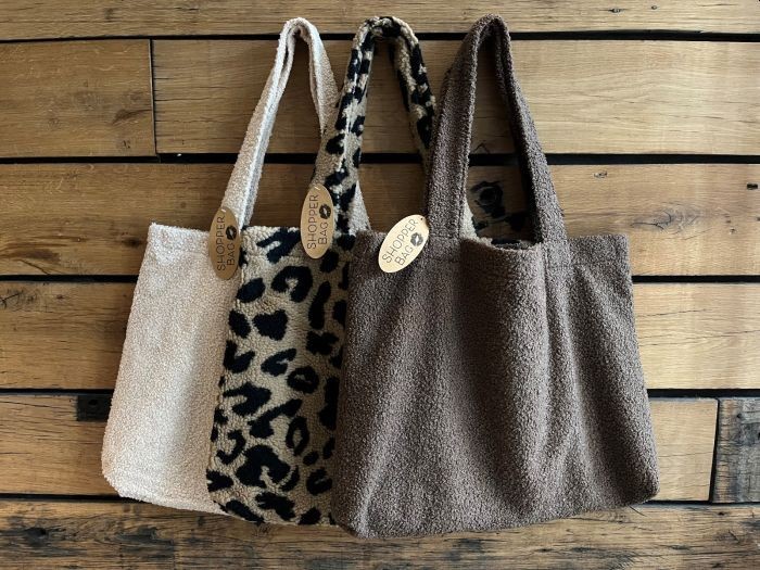 Merkloos Schoudertas 58x42x10cm 3ass 1st